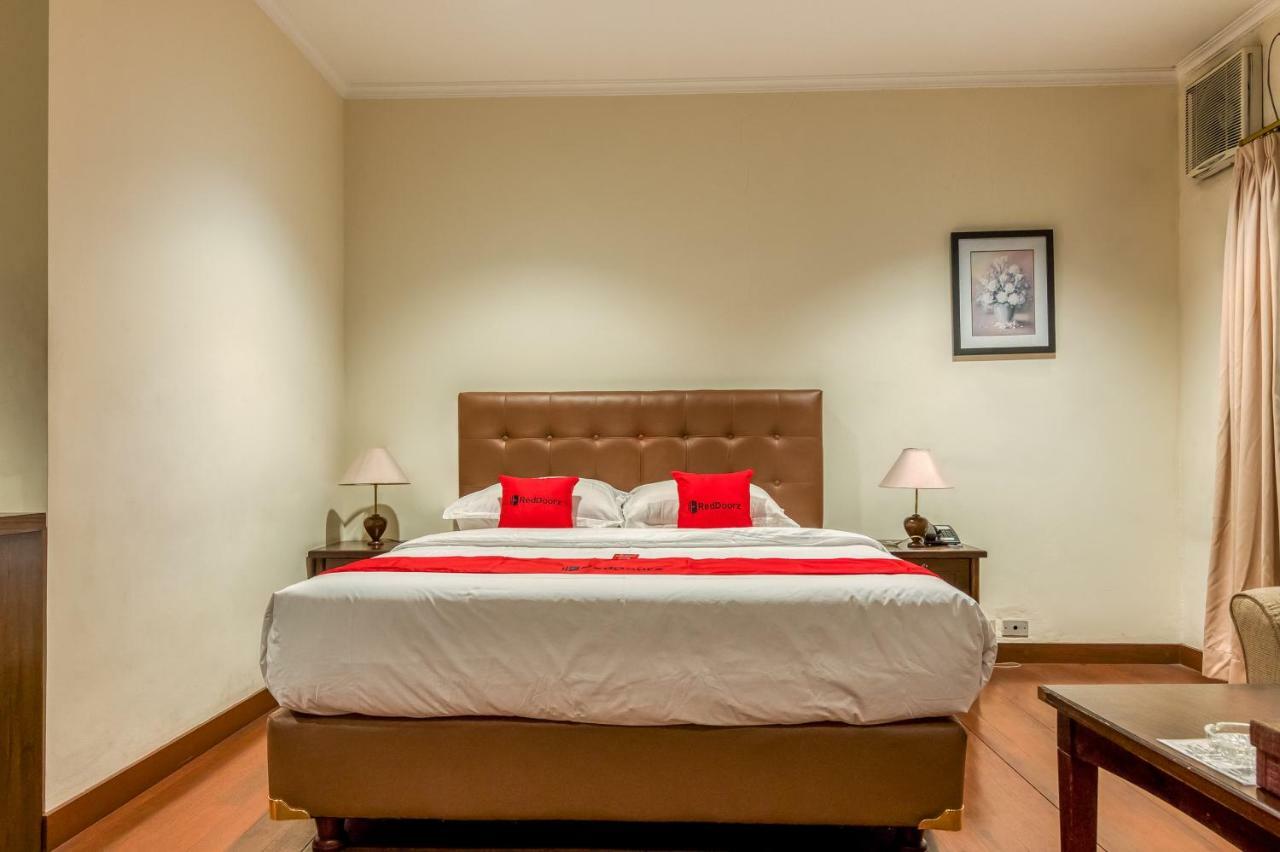 ג'קרטה Reddoorz Plus Near Dharmawangsa Square מראה חיצוני תמונה